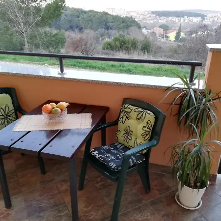 Apartment Piranesi With A Parking Space Pula Exterior foto