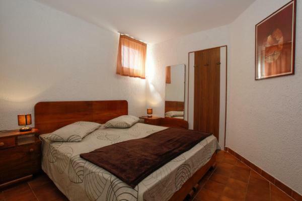 Apartment Piranesi With A Parking Space Pula